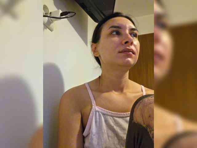 KateLove23 webcam