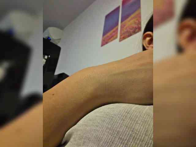 KateLove23 webcam