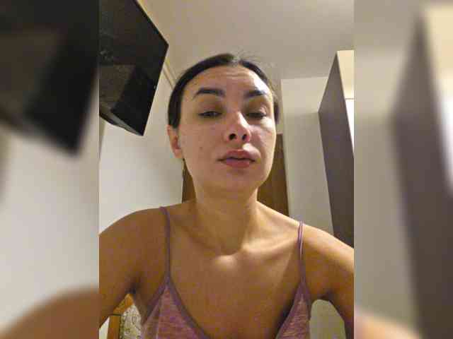 KateLove23 webcam