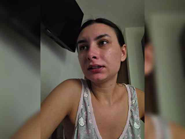 KateLove23 webcam