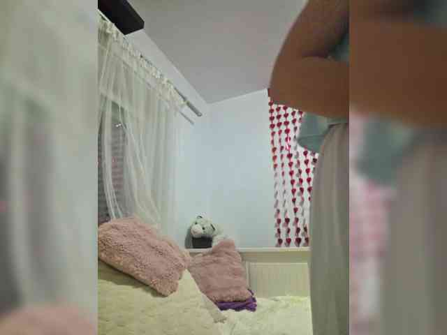 KateLove23 webcam
