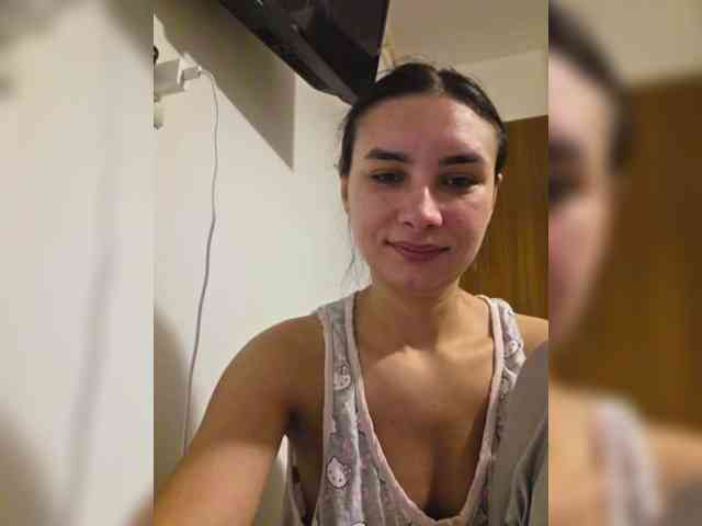 KateLove23 webcam
