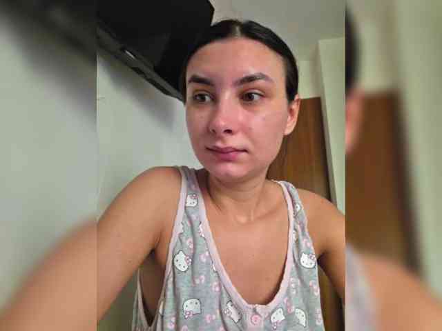 KateLove23 webcam