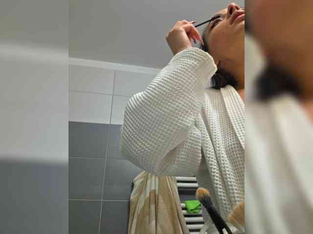 KateLove23 Live Webcam on BongaCams