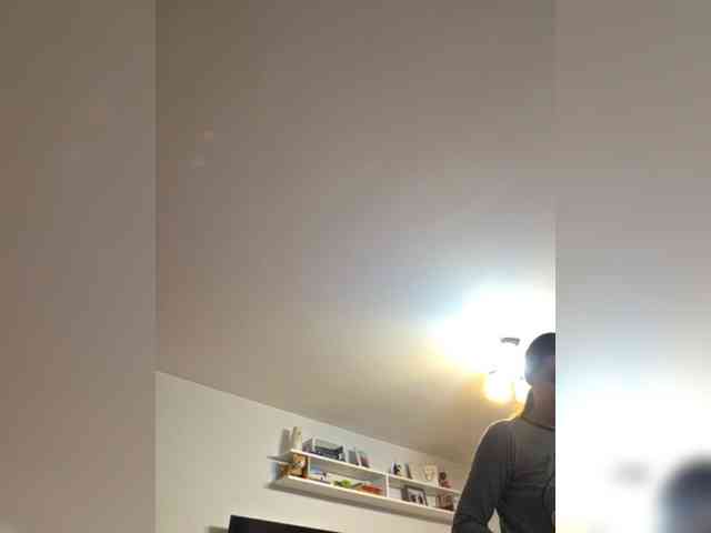 KateLove23 webcam