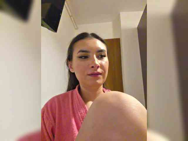 KateLove23 webcam