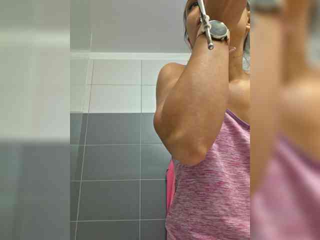 KateLove23 webcam