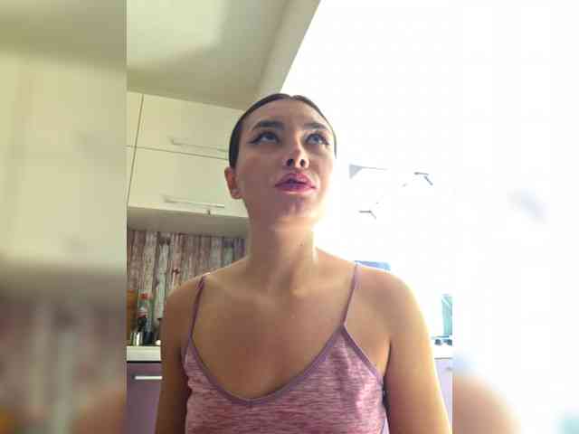 KateLove23 webcam