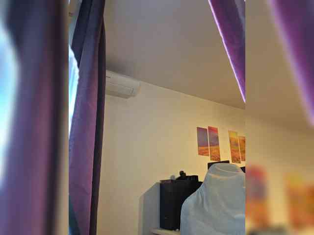 KateLove23 webcam