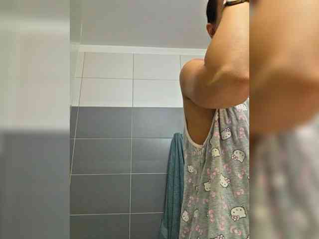 KateLove23 webcam