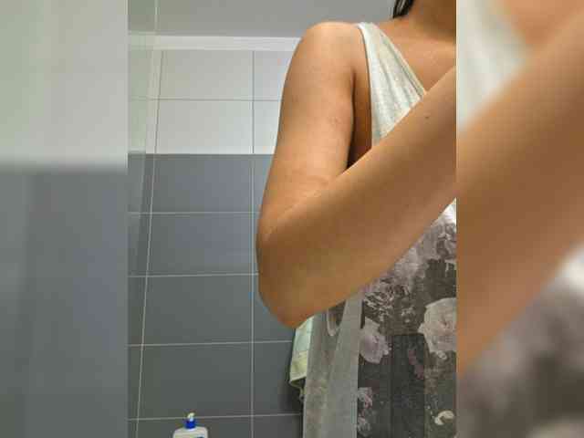 KateLove23 webcam