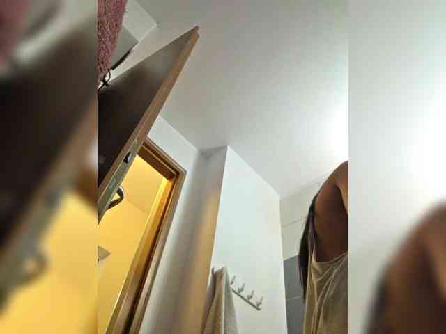 KateLove23 webcam