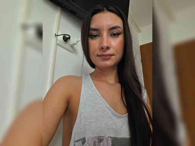 KateLove23 webcam