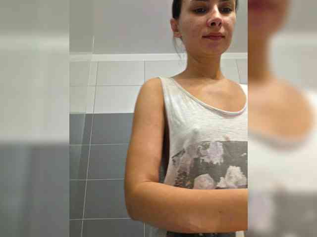 KateLove23 webcam
