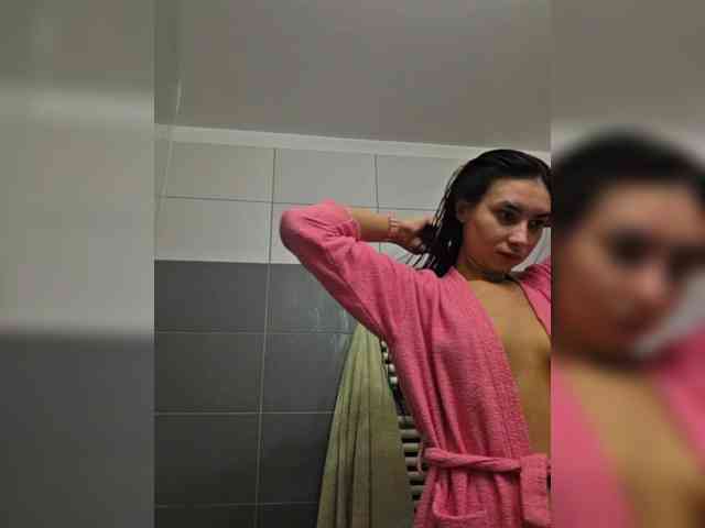 KateLove23 webcam