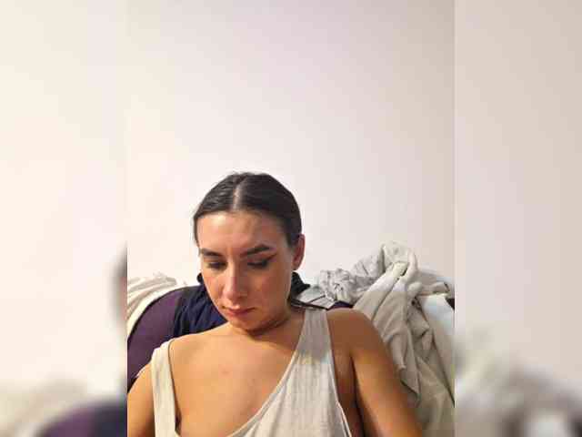 KateLove23 webcam