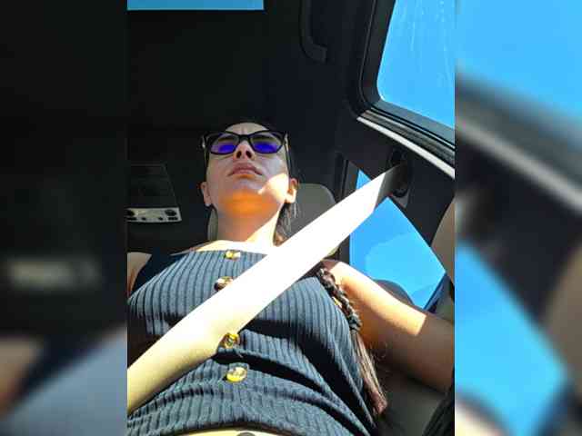 KateLove23 webcam