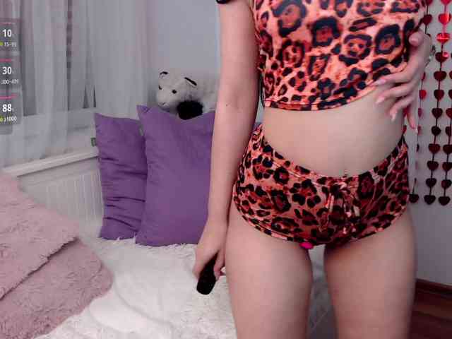 KateLove23 webcam