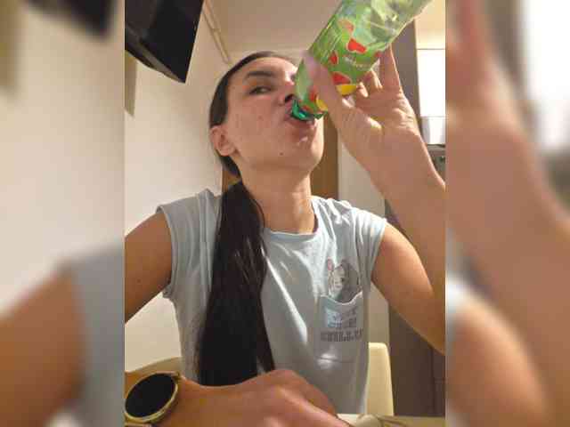 KateLove23 webcam