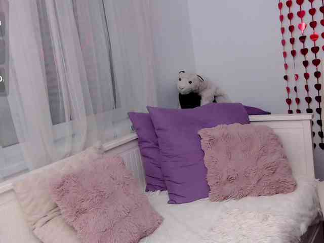 KateLove23 webcam