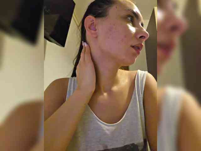 KateLove23 webcam