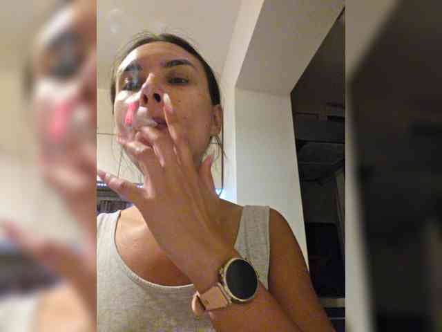 KateLove23 webcam