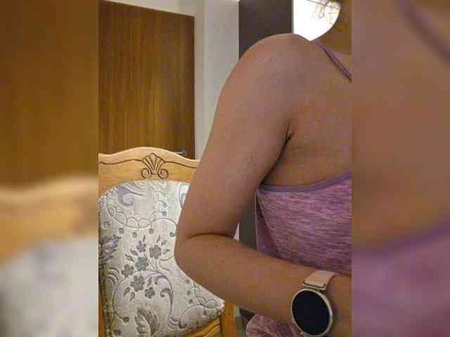 KateLove23 webcam