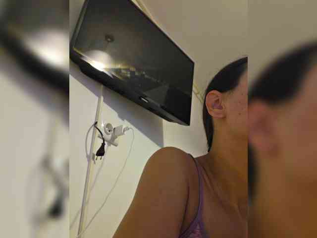 KateLove23 webcam