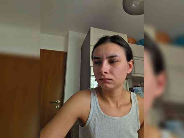 KateLove23 webcam
