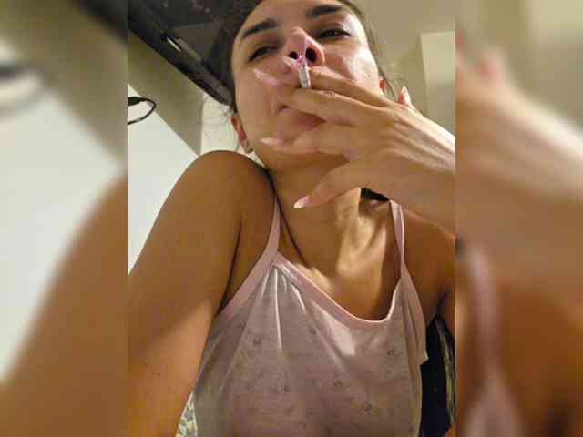 KateLove23 webcam
