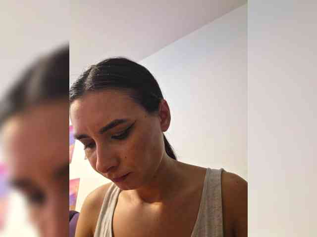 KateLove23 webcam