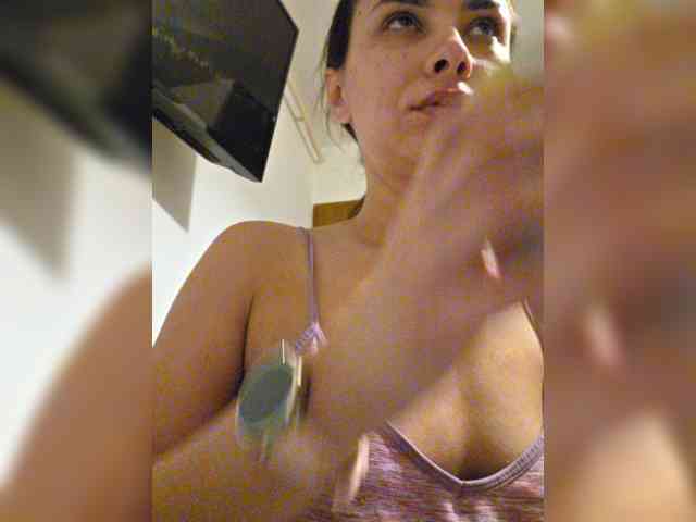 KateLove23 webcam