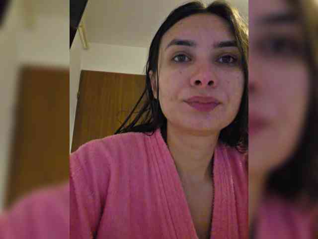 KateLove23 webcam