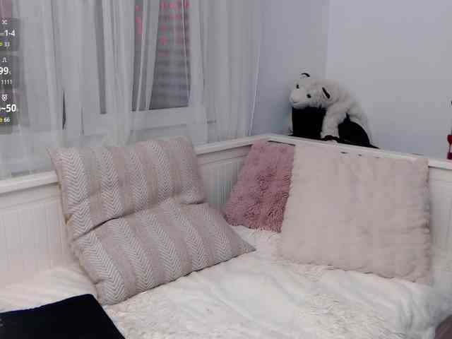 KateLove23 webcam