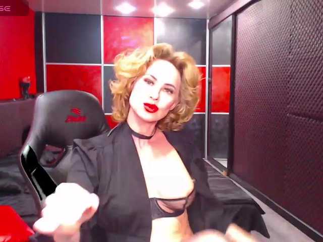 Maaarrrgggooo, live now on BongaCams