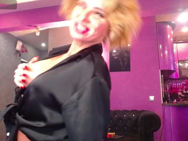 Maaarrrgggooo live cam on BongaCams