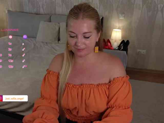 JUST_SOFIA webcam