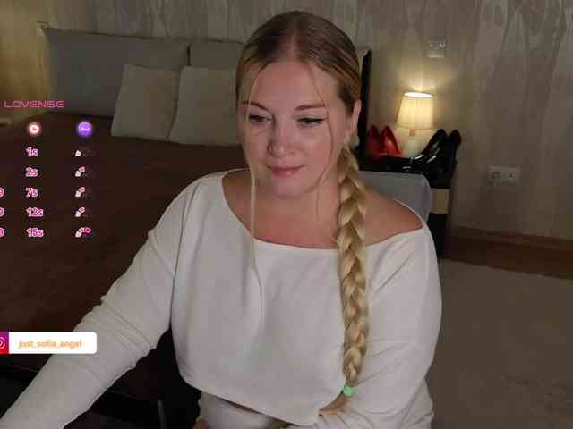 JUST_SOFIA webcam