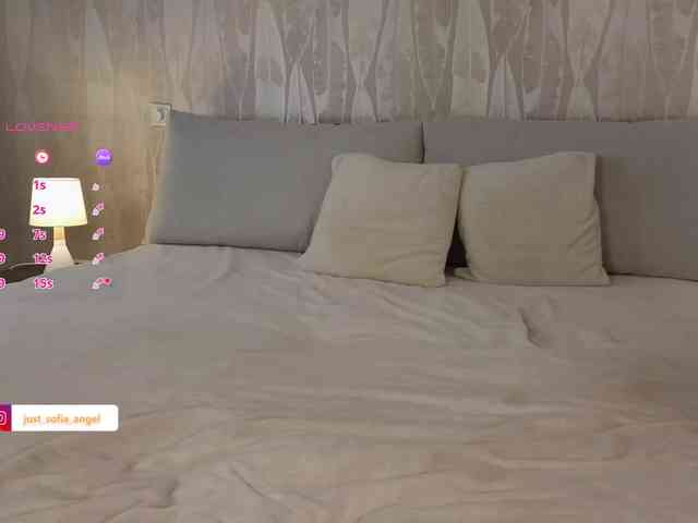 JUST_SOFIA webcam