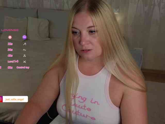 JUST_SOFIA webcam