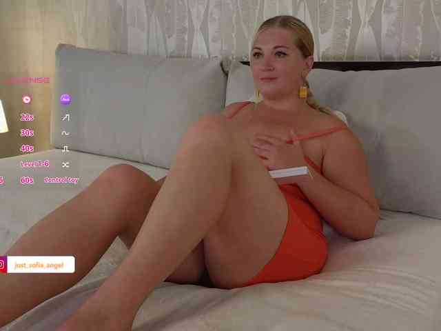 JUST_SOFIA webcam