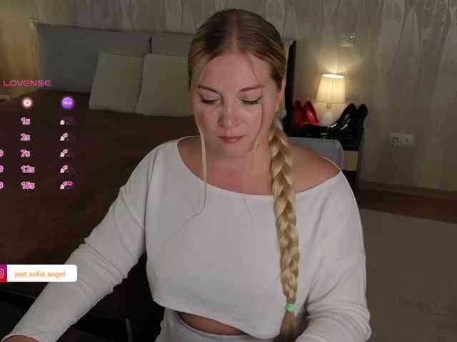 JUST_SOFIA webcam