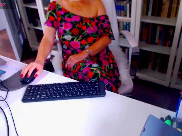 _Angelina_ live cam preview