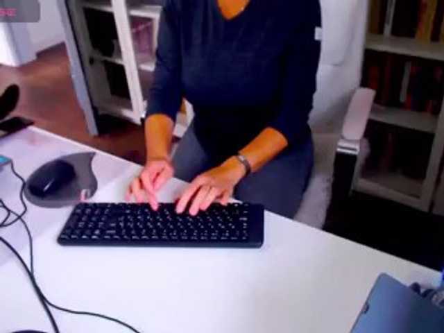 _Angelina_ live cam preview