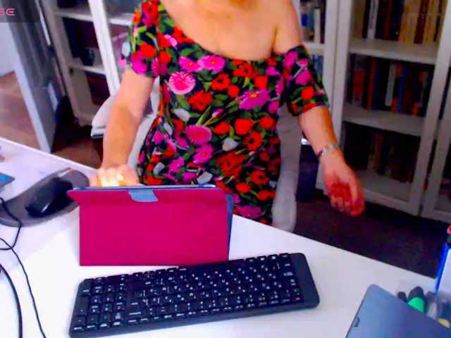 _Angelina_ live cam preview