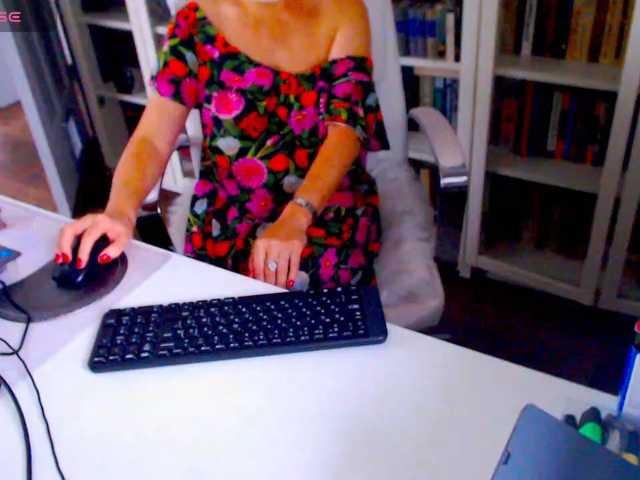 _Angelina_ live cam preview