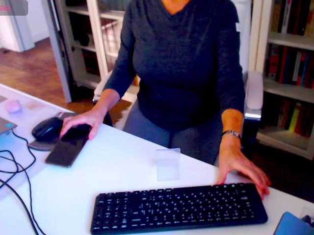 _Angelina_ live cam preview