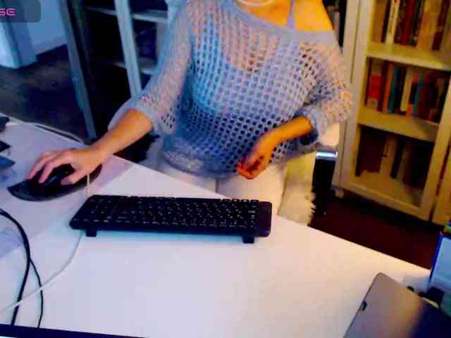 _Angelina_ webcam