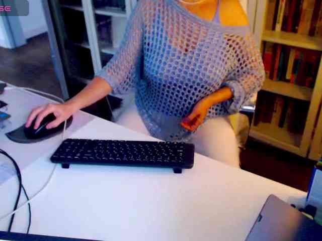 _Angelina_ webcam