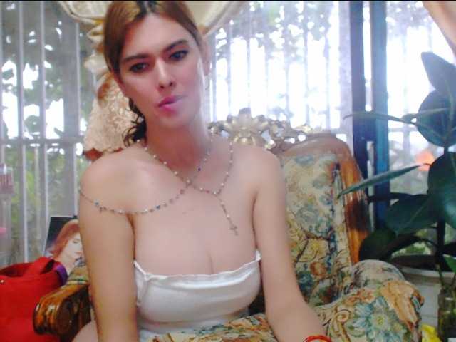 HotBeautyQuen